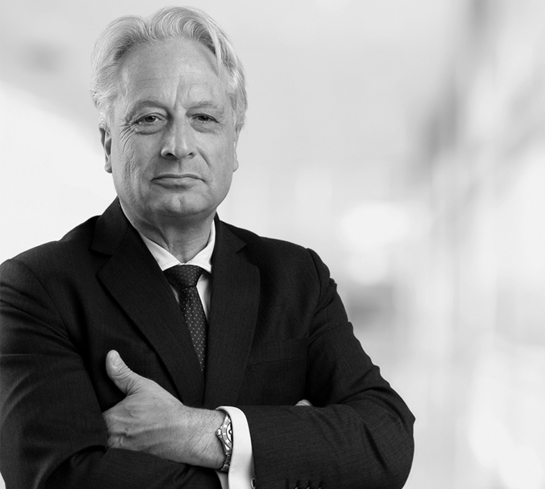 Dr. Urlich Kallausch